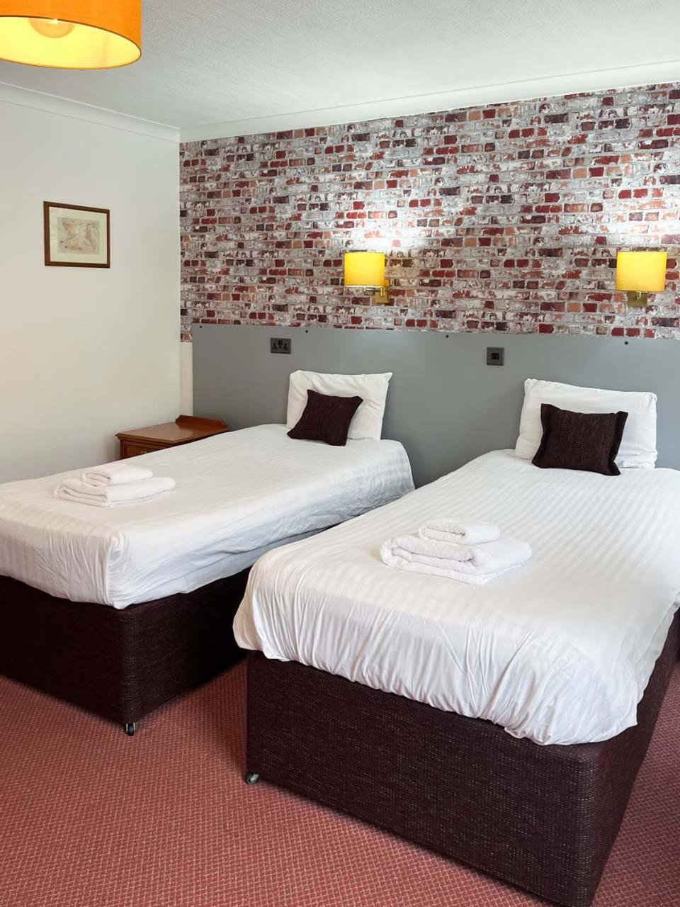 Oriel Hotel St Asaph Exteriér fotografie